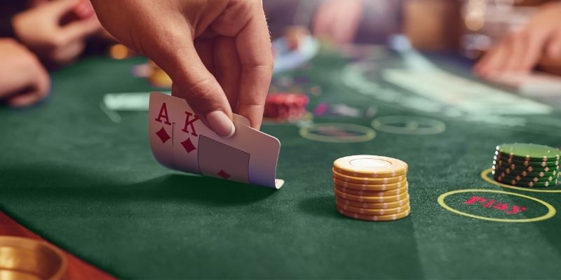 Bật mí cách chơi Poker cơ bản cho tân thủ